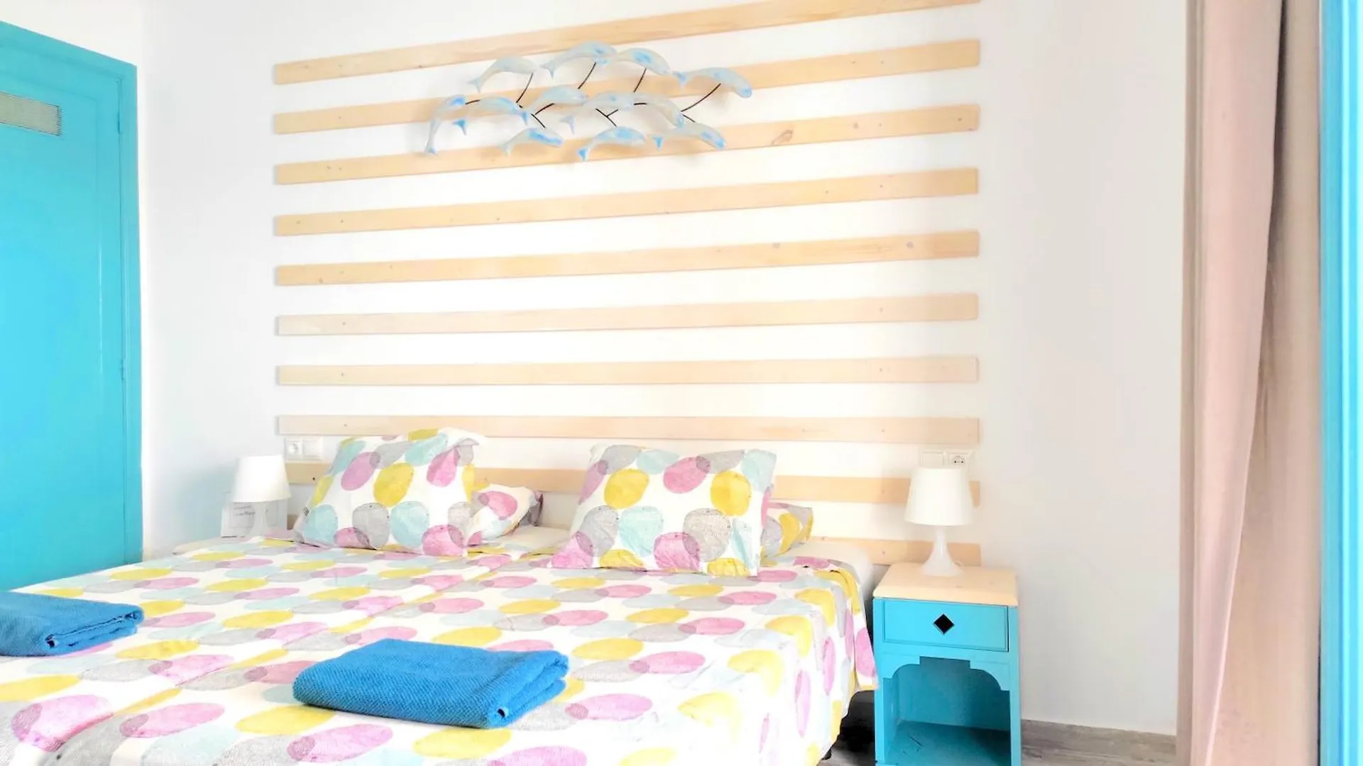 Port Royal Apartments, Heated Pool, Speed Wifi, Terrace Arona  0*, Arona (Tenerife) Spain